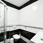 Na Náměstí 85 Apartmán *