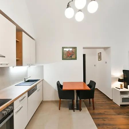 Na Namesti 85 * Jindrichuv Hradec